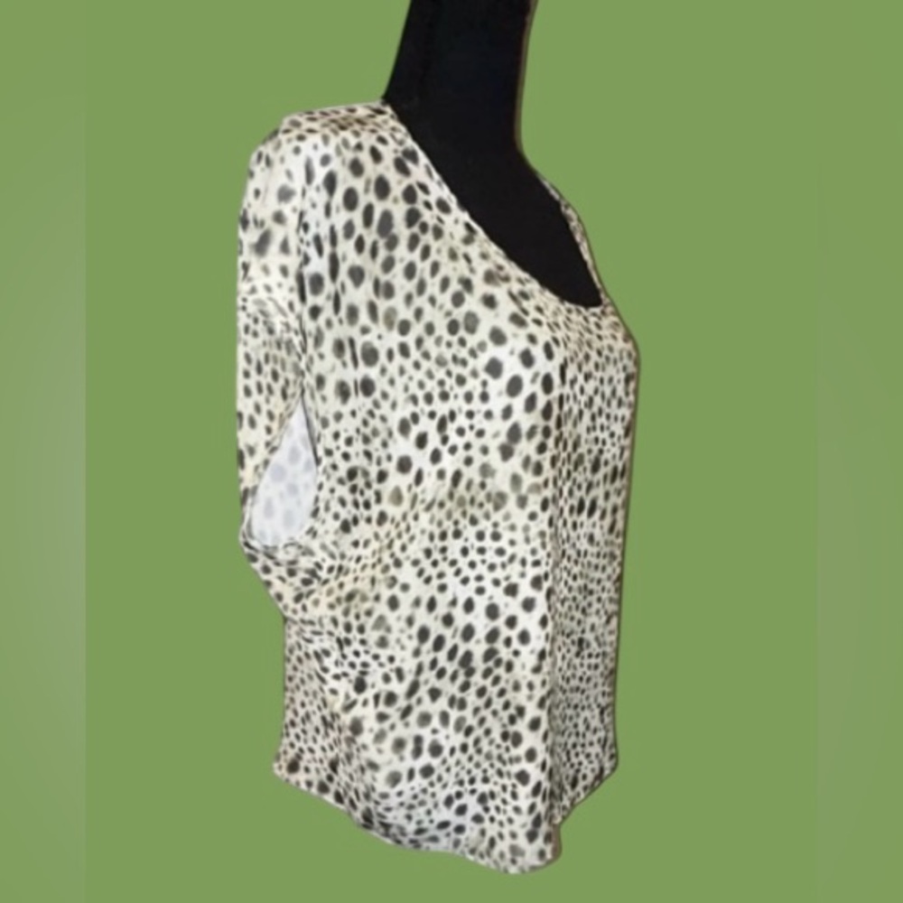 🔥 JENNIFER LOPEZ CHIFFON TOP! COOL LOOSE FIT! ANIMAL PRINT! OPEN BACK! 🔥